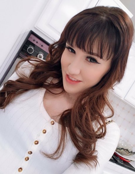 lenamoonxo top model galleries