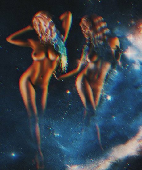 lolaqueencobra beautiful actress pics