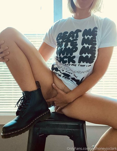 tattooed shemale onlyfans porn images