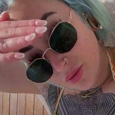 Summer Mcinerney pretty star picture