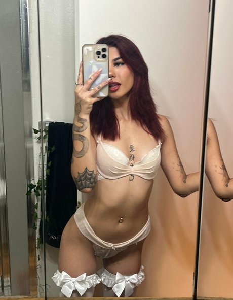 Coziebae star pornographic images