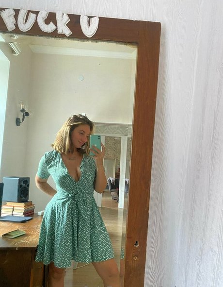 lathomante pretty model galleries