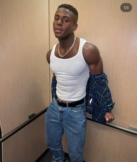 prettyskinboi model beautiful pictures