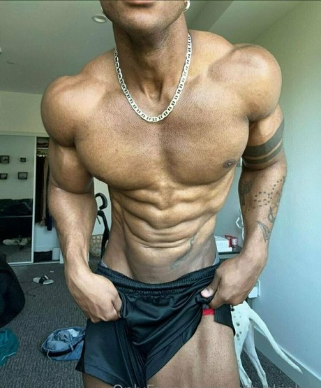 prettyskinboi erotic pornstar photos