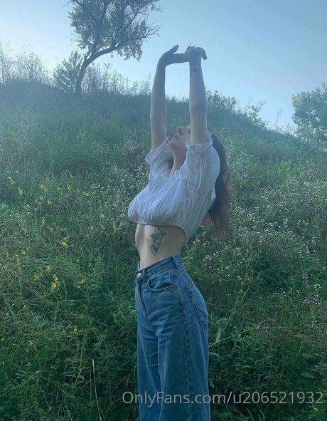 pppoisonnnivy pretty actress pic