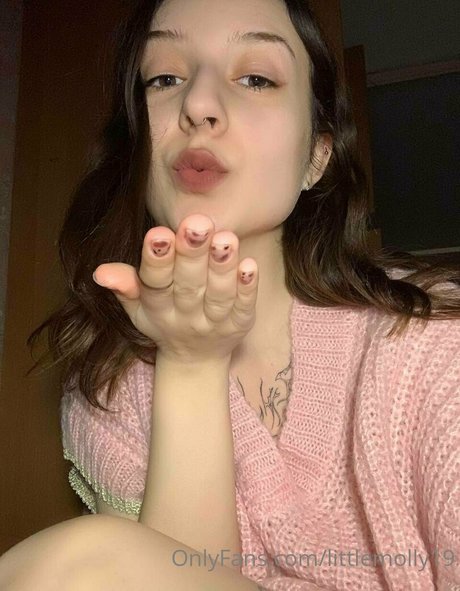 pppoisonnnivy model beautiful images