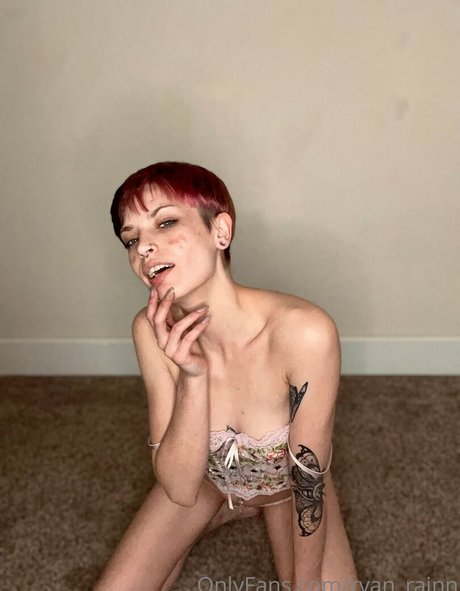 ryan rainn model naked img