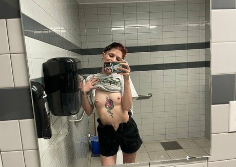 ryan rainn nudes actress images