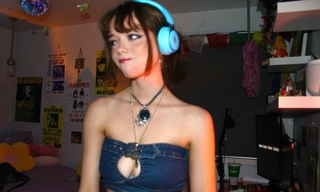 oss0rio pornstar naked photo