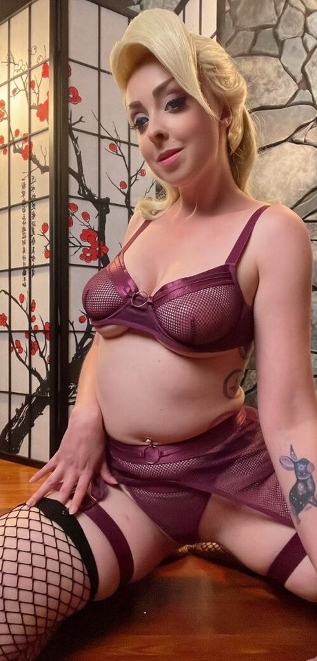 LunaRaeCosplay high quality pornstar galleries