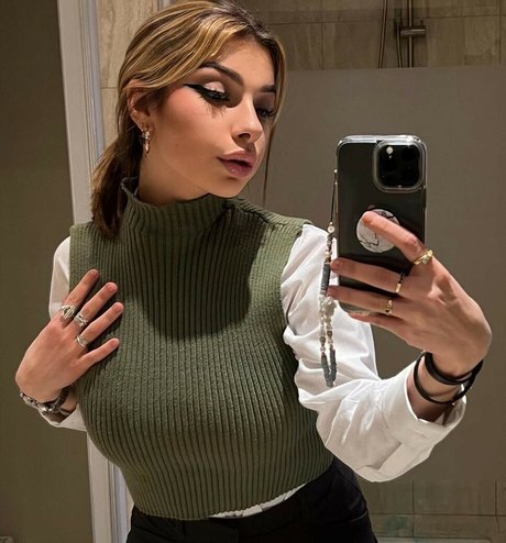 amateur lesbian onlyfans pornographic image