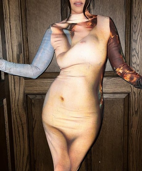 Kourtney Kardashian nudes model images