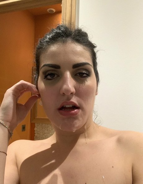 Laure Zecchi model hot gallery