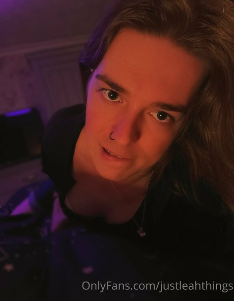 justleahthings nude star pic