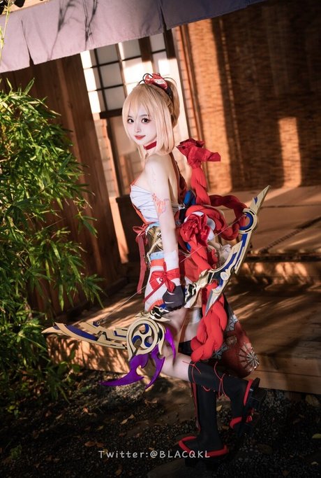 blacqkl star hot img