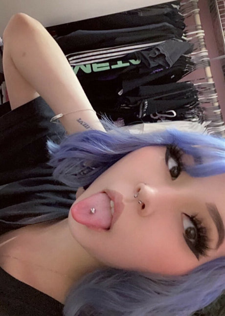 Shadowgirl model hot img