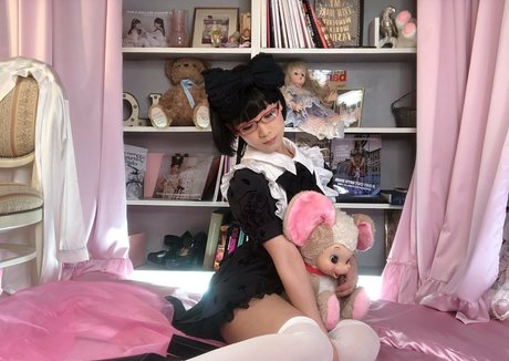 Eri Kitami exclusive star picture