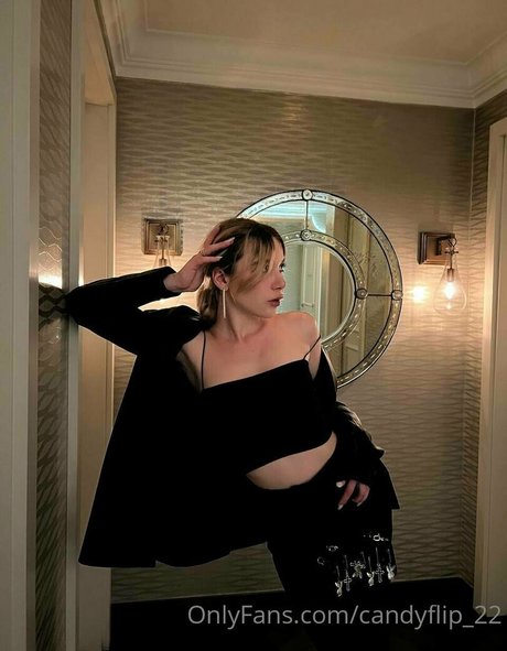 chloe ira art star img