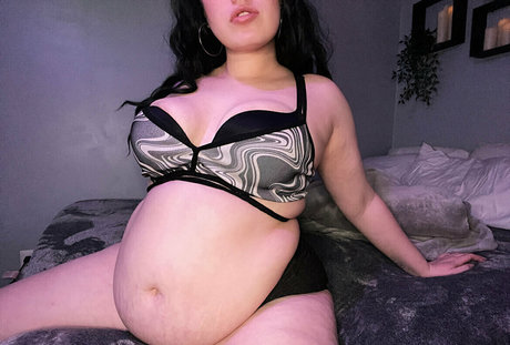 cakedupkayyla exclusive model images