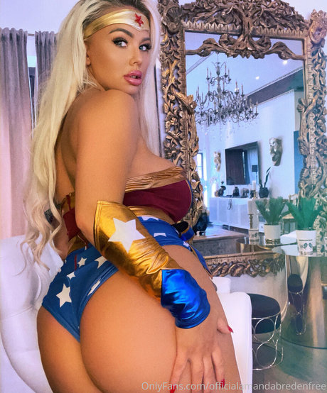 Amanda Breden exclusive actress photo