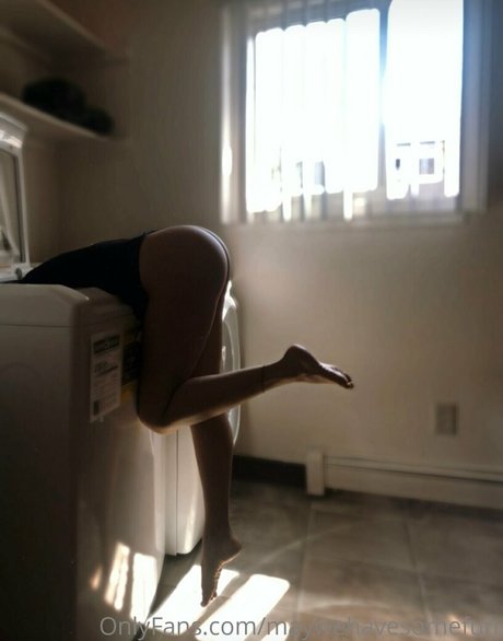 maywehavesomefun model perfect photos