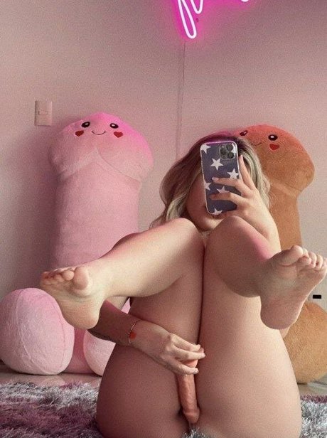 Vivianne Lomeli adult star galleries