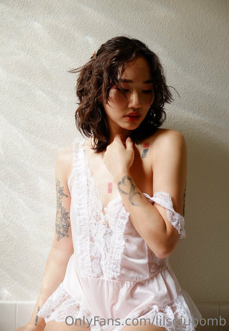 lilsojubomb pornstar hot images