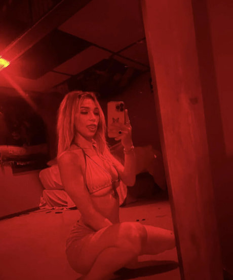 aliaremyinitials erotic model pictures