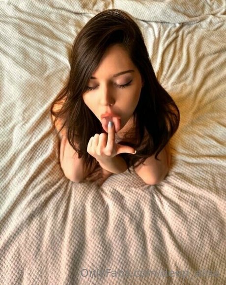 teen natural tits onlyfans hot naked pic