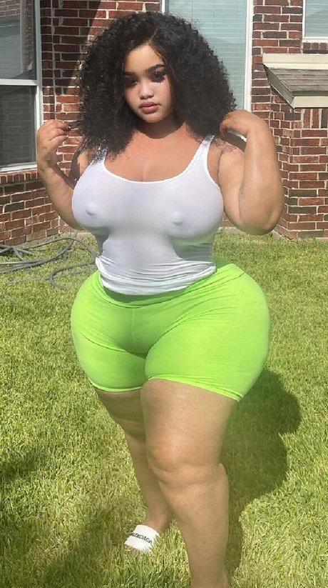 llindaa23 naked star galleries