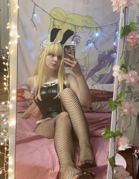 mia green tea sexy actress photo