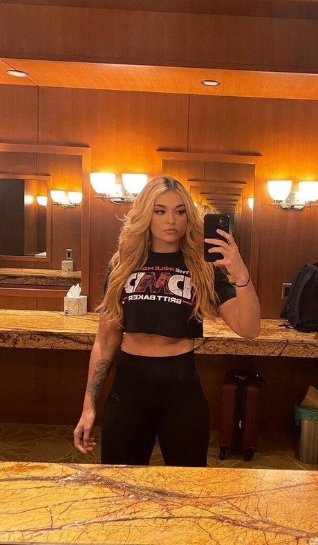 Jaime Hayter beautiful star pictures