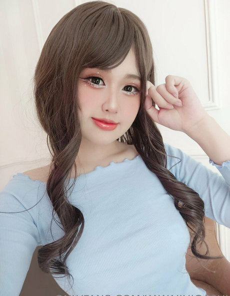 Higashi pornstar hot photos