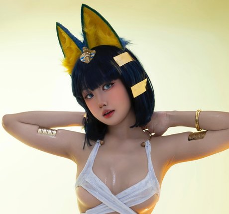 Higashi model hot pic