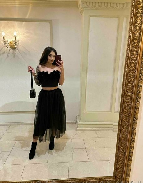 yourqueen3 star nice pics