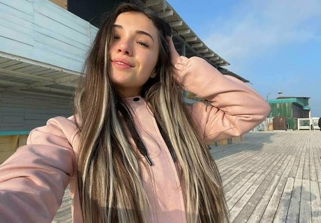 yourqueen3 Profile pic