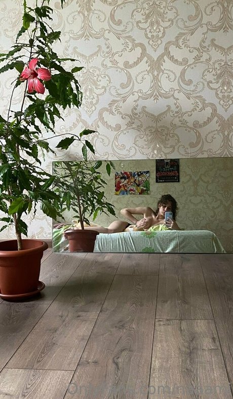 naaami best model images