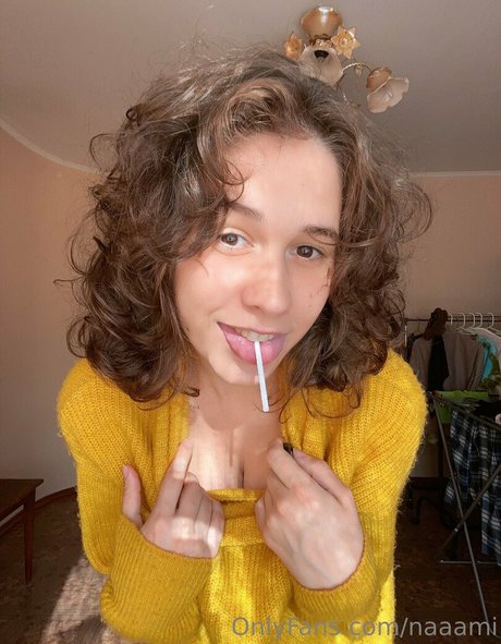 naaami model high quality picture