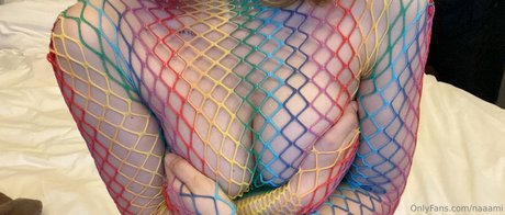 naaami naked pornstar img