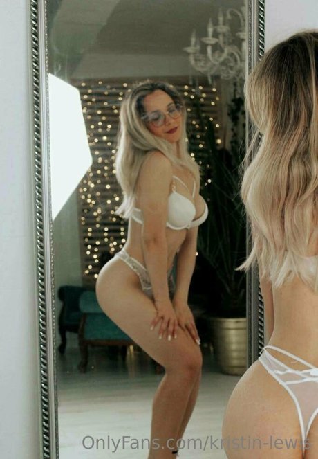 kristin lewis pretty model picture