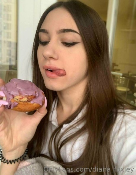 diana foxley nice pornstar pic