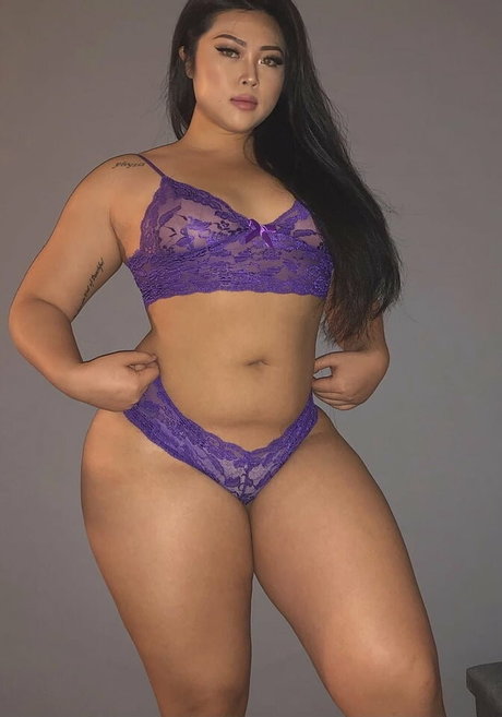 Jin Baek model hot archive