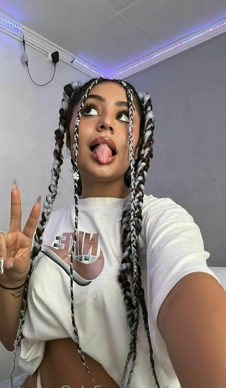 loi need beautiful actress galleries