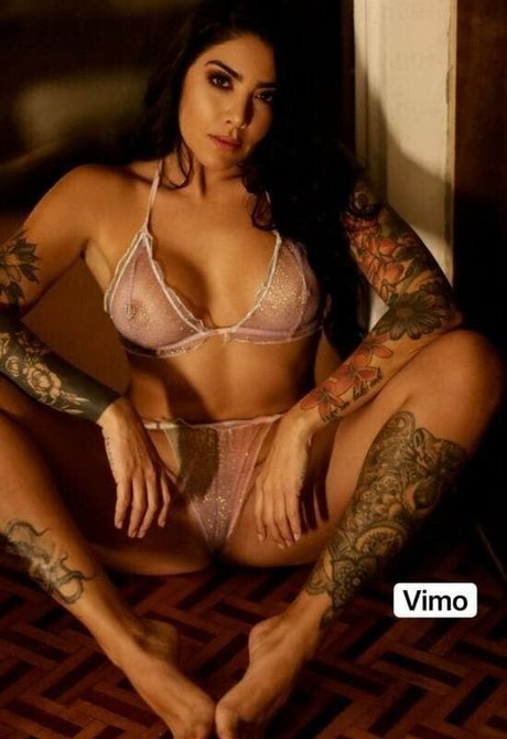 Erika Fernandez naked pornstar archive