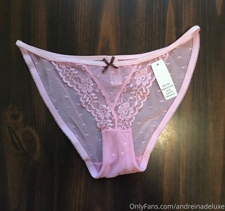 queenkano nude star galleries