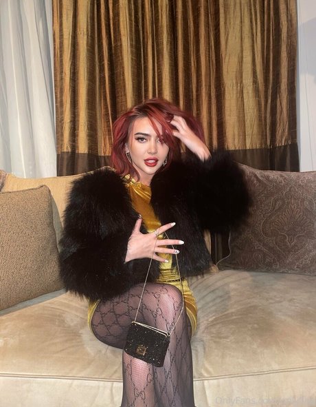 onlyfina model naked pictures