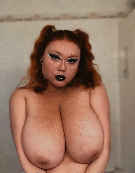 Unicornglitteryblood hd actress photo