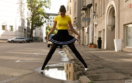 Oxana Chic star nude img