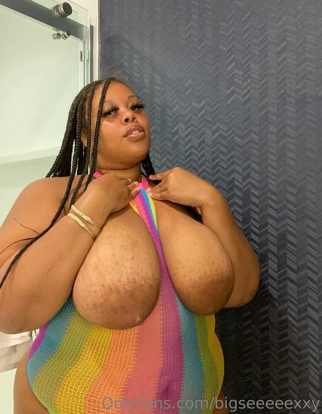 girlfriend onlyfans hot nude photo