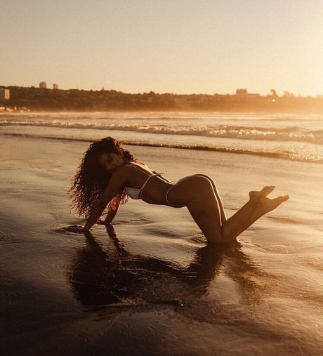 Pacizuniga sexy actress pictures